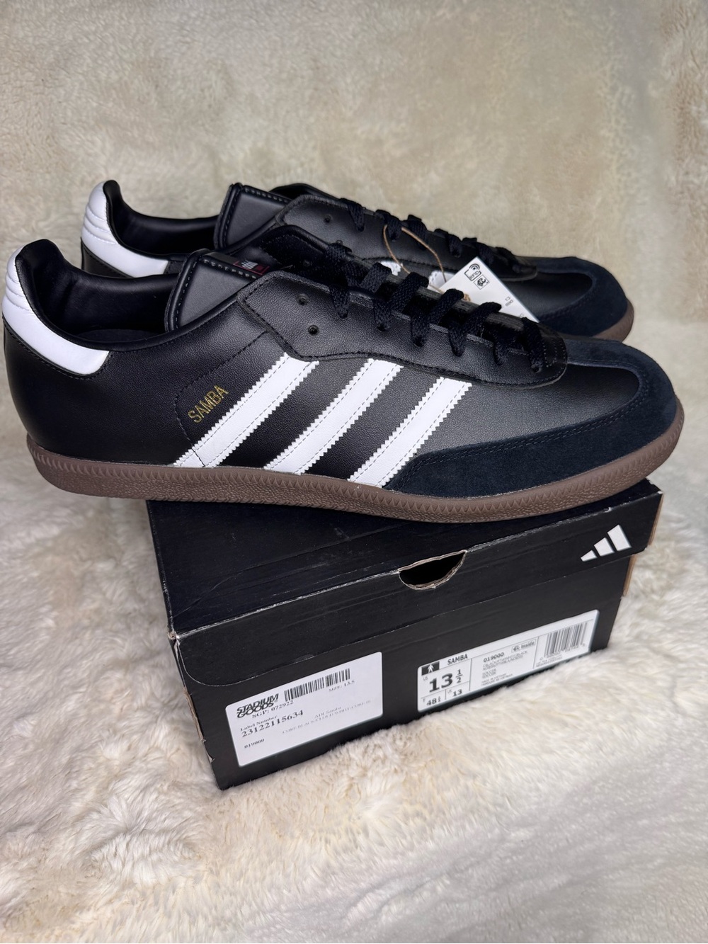 New in Box 👟Adidas Samba Classic Men’s Shoes - Black/White Size 13.5